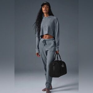 ALO Steel Grey Muse Women's Jogger Set.